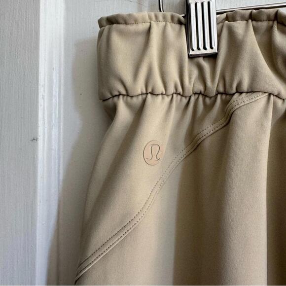 Lululemon Stretch High Rise Crop - Picture 6 of 12